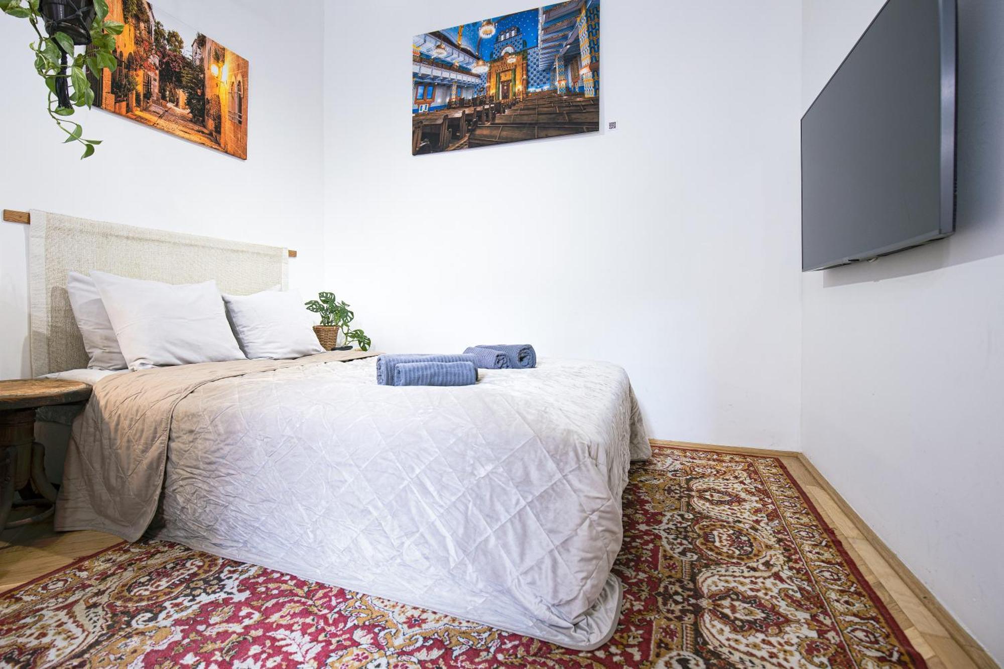 Budapestayz - Bacso Apartments Luaran gambar